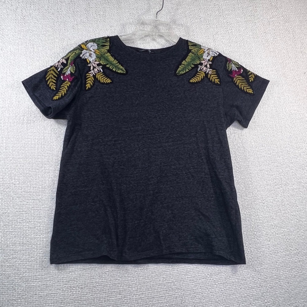 Zara Womens Charcoal Gray Embroidered Tropical Floral Shoulder T-Shirt Size M - Picture 2 of 8